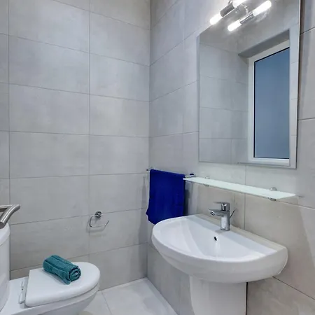 شقة Calm 2br Flat Fast Wifi Garden View